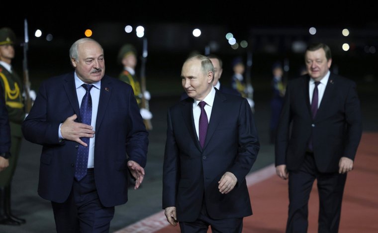 Путин заявил, что ему всегда есть что обсудить во время встреч с Лукашенко