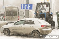 Пробки возникли в том числе и из-за снегопада 