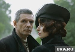 Для создания достоверного образа Маргариты Ковальчук пришлось носить специальный корсет и терпеть тяжесть металлического костюма