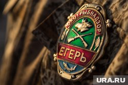 Во время охоты егерь случайно попал в 17-летнюю девушку