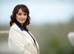 Оксана Набатчикова является заместителем председателя Социалистической политической партии «Справедливая Россия – Патриоты – За правду»