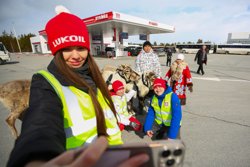 Нефтяники провели эко-акции на заправках в Югре