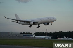 Рейс «Азимута»? из Москвы в Тбилиси задержался на 22,5 часа