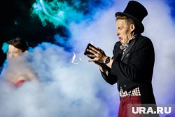 Не обойдется и без вечера с иллюзионистами