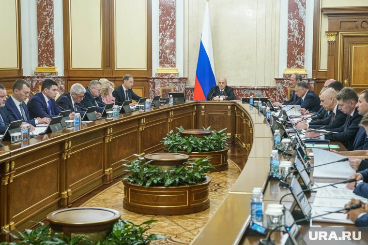 Правительство внесет проект бюджета в Госдуму в начале октября