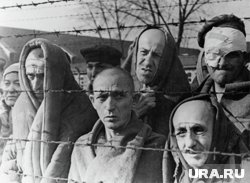В некоторых лагерях пленные устраивали восстания, чтобы совершить побег 