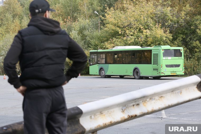 Драка между водителем и пассажиром попала на видео