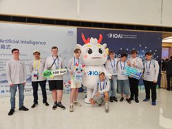 В финале сборная России встретилась с 310 талантливыми школьниками из 61 страны