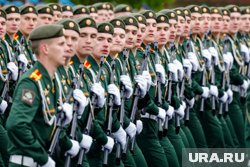 Немецкий политик впечатлен участием молодых курсантов в параде