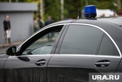 Автомобиль с мигалками удалось задержать