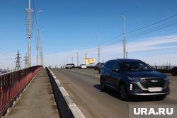 Из-за ремонта на мосту Бурова-Петрова могут быть пробки (архивное фото)