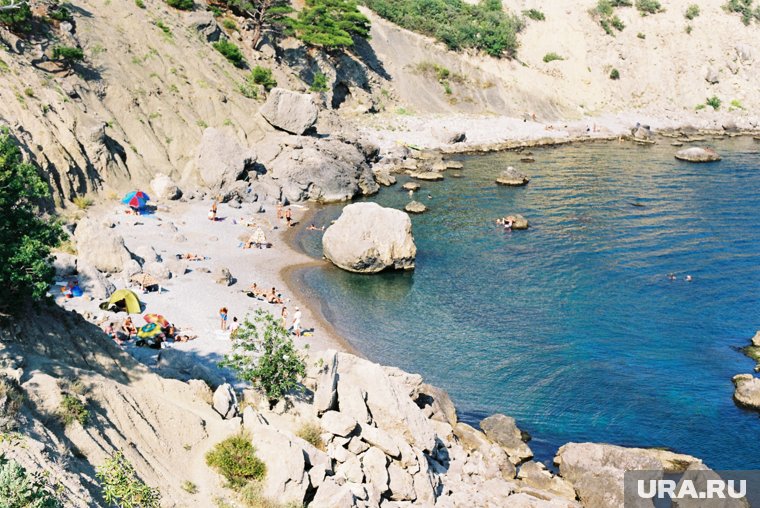 В этом году в Крыму будут открыты 340 пляжей, заявил Аксенов