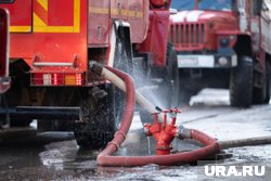 Пожарные оперативно потушили горящий частный дом и баню