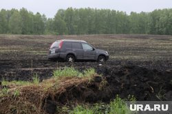 Мужчина не смог выбраться самостоятельно с застрявшей машины (архивное фото)