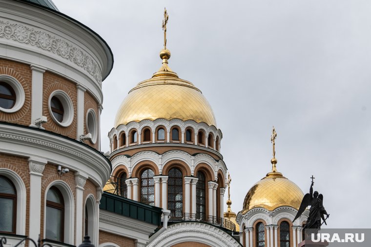 Нижний храм Преображенского собора открыли к посещению после освещения