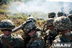 ВСУ перебрасывают к Харькову войска из-за чего терпят поражения на других участках фронта, заявил корреспондент Welt 