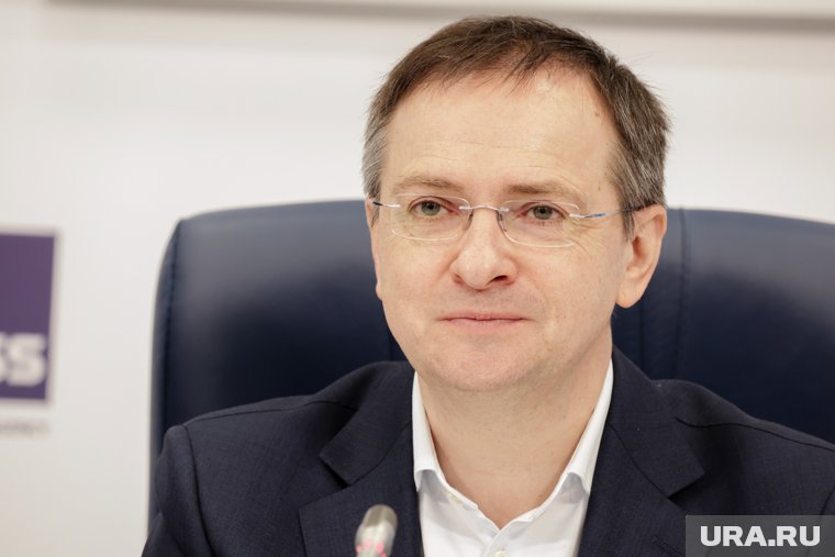 Владимир Мединский стал главой российской делегации