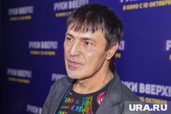 Алексей Потехин был участником группы «Руки Вверх!» до 2006 года