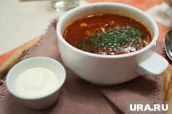 Депутат ГД Владимир Сысоев любит русскую кухню и овощи с огорода тещи