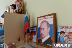 Не все родители, как отмечает Жабреев, занимаются воспитанием детей, поэтому эти функции берет на себя государство