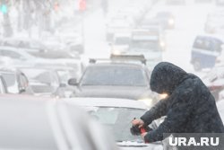 В снегопад стоит быть внимательней на дорогах