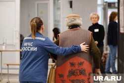 Для жильцов поврежденного взрывом дома в Саратове открыли ПВР