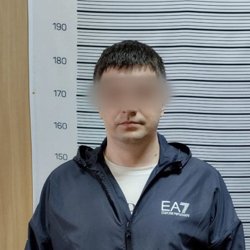 Мошенник обманывал людей через объявления в интернете