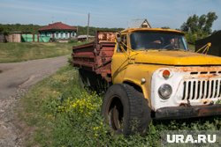 Оставить машину за пределами своего участка, значит припарковать ее на газоне