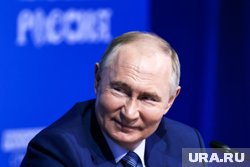 Владимир Путин на совещании с членами правительства по ВКС открыл три соцобъектах в регионах России