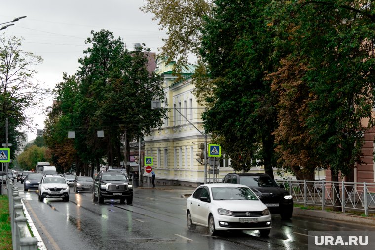 Автомобилисты платят различные налоги и сборы