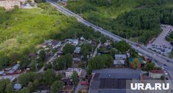 На территории много частных домов
