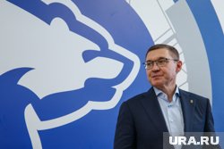 Владимир Якушев высоко оценил готовность нового бассейна в Кургане