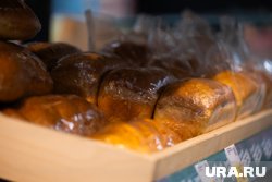Жительница Надыма обнаружила плесень под упаковкой хлеба