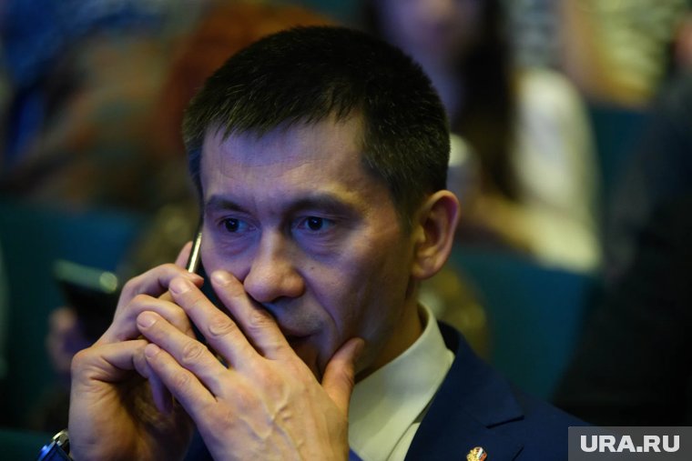 Руслан Садыков искал подходы к уральским бизнесменам