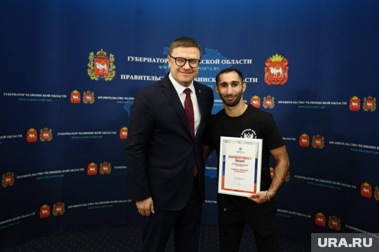 Алексей Текслер лично поздравил боксера Эдмонда Худояна