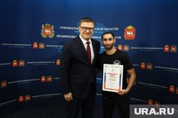 Алексей Текслер лично поздравил боксера Эдмонда Худояна