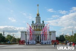 Какие улицы перекроют в Москве в День города и как будет работать общественный транспорт. Карта