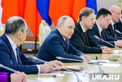 Путин отметил защищенность сделок между КНР и Россией