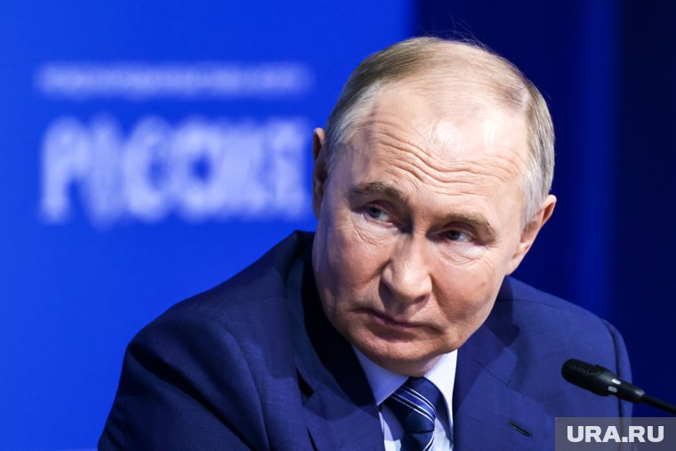 Президент Владимир Путин сделал встретился с главой Сбера Германом Грефом на фоне хакерской атаки на системы «Аэрофлота», считают эксперты