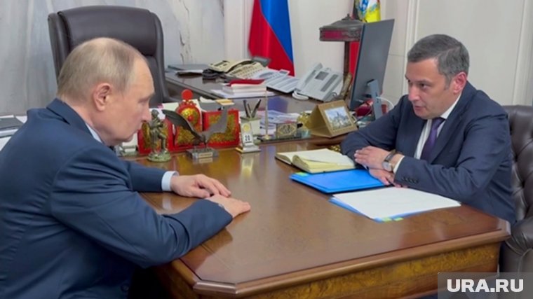 Президент выслушал доклад врио губернатора Александра Хинштейна