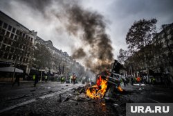 Подросток из ХМАО сжег несколько машин по указанию мошенников