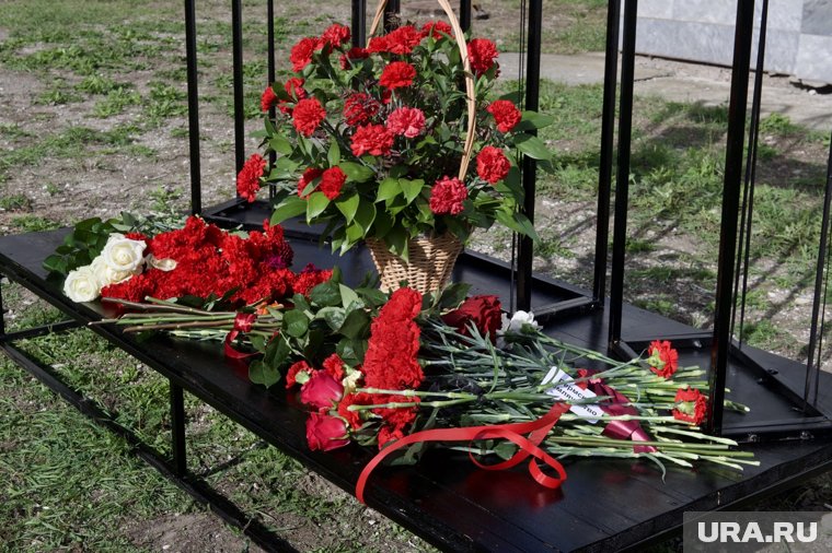 Будет объявлена минута молчания, также пройдет церемония зажжения свечей 