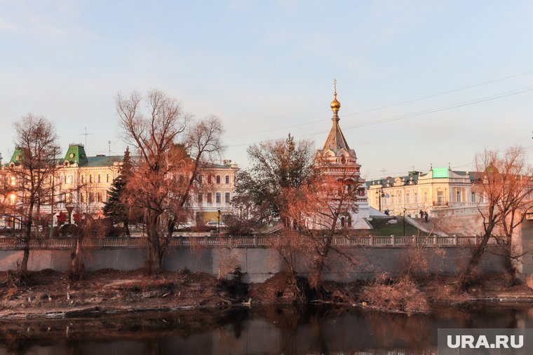 В Омске расследуют сообщения о звуках взрывов