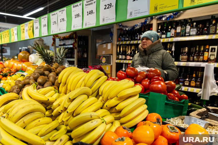 Увеличение поставок фруктов и морепродуктов из Индии поможет нивелировать дефицит и снизить цены, считает эксперт