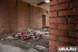 Гостиница «Уренгой» стоит в полуразрушенном виде (архивное фото)