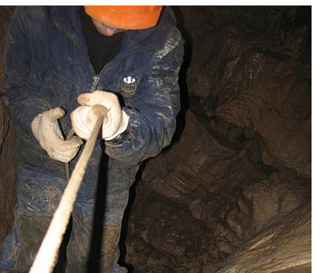 ЧП в Прикамье: в местной пещере завалило туристов-спелеологов. На месте трудятся все оперативные службы региона 
