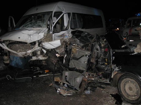 Новое ЧП с пассажирским автобусом в Прикамье: восемь пострадавших 