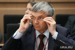 За полгода работы в округе Александр Петров не нашел поддержки у тагильских ФПГ и электората