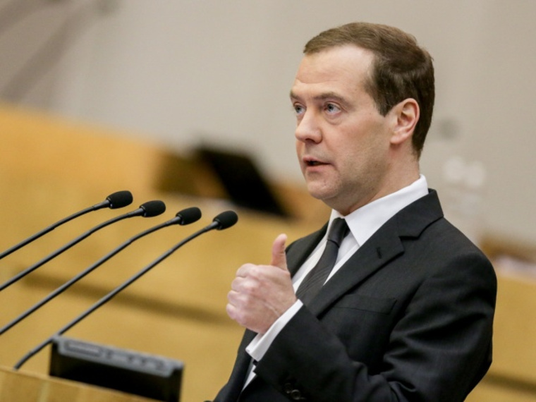 Премьер-министр Дмитрий Медведев отчитался перед парламентом