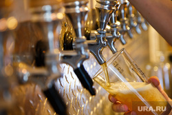 Крафтовое пиво в пивном баре JAWS SPOT. Екатеринбург, разливное пиво, пивной бар, пивные краны